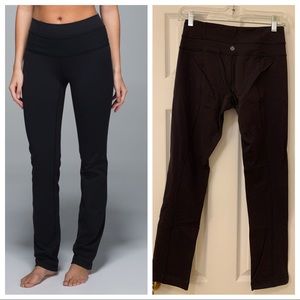 Lululemon Straight leg yoga pants EUC